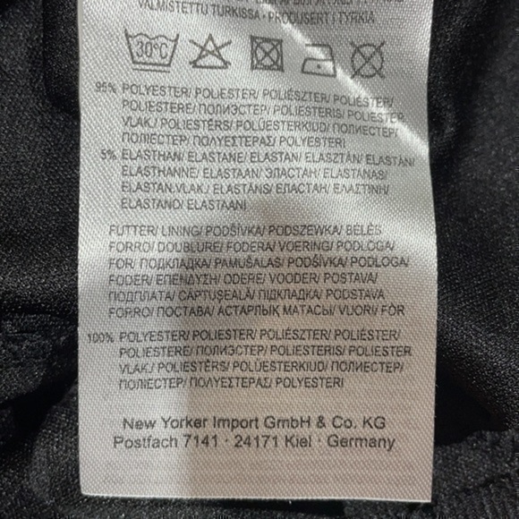 Amisu | Black Patterned Mini Skirt - Picture 5 of 6